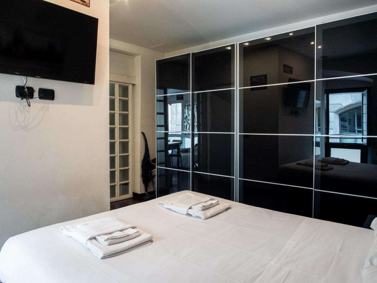 The Best Rent - Modern Duomo Apartment ميلان المظهر الخارجي الصورة