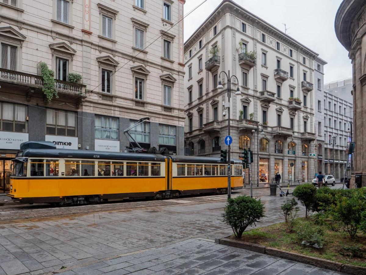 The Best Rent - Modern Duomo Apartment ميلان المظهر الخارجي الصورة